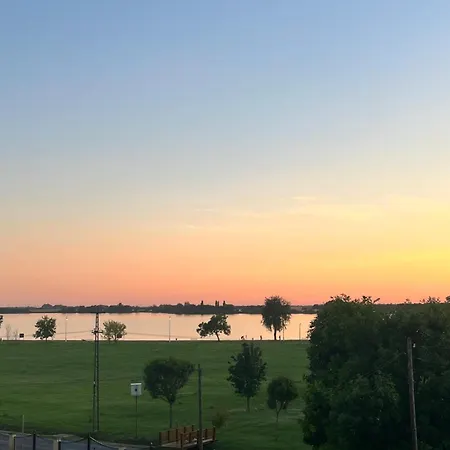 White Palace Apartman *